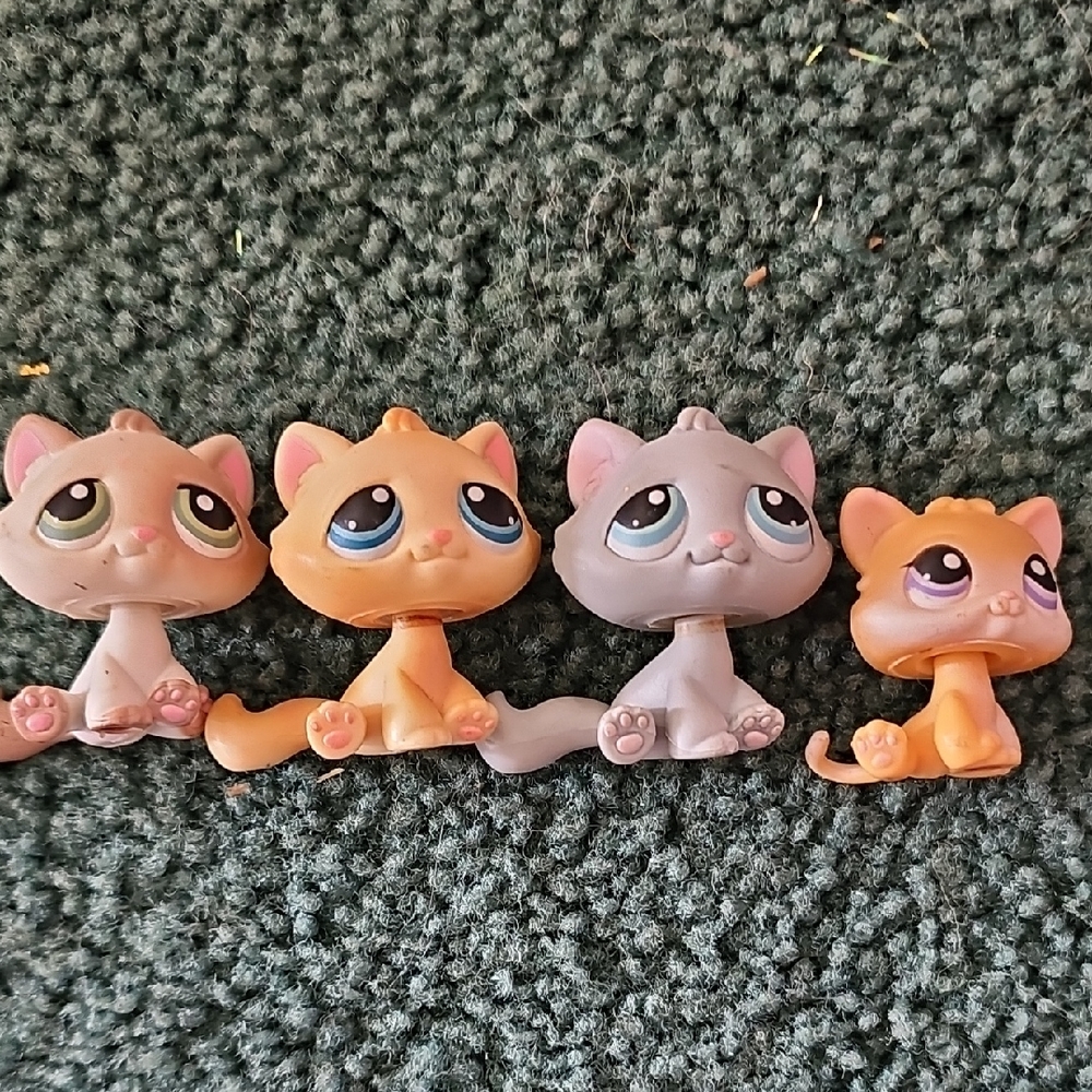 Adorable Cat Figurine Set - Orange and Gray